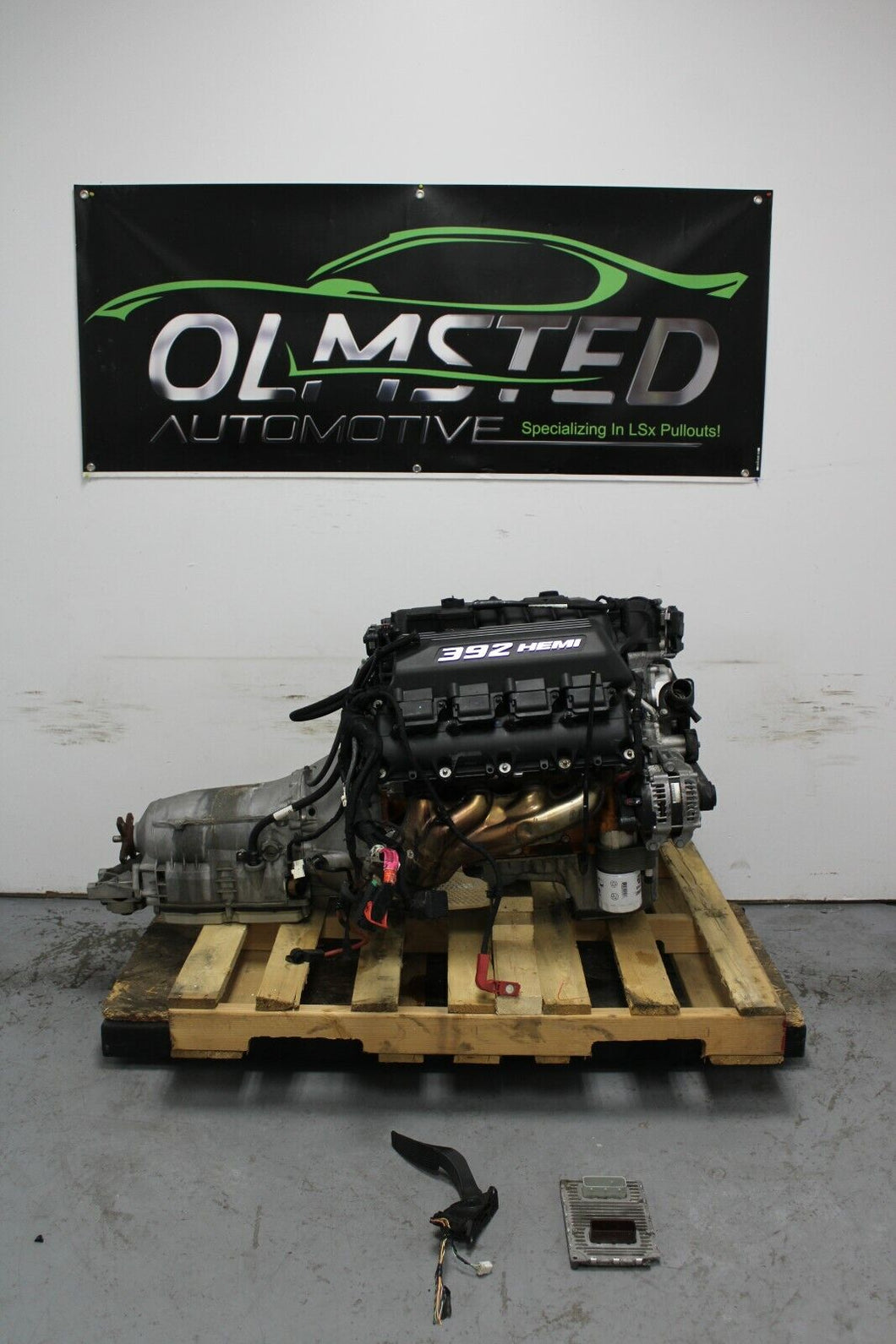 Dodge 6.4L 392 Hemi SRT8 Engine & 5 Speed Automatic Pullout 470HP 115k MILES!
