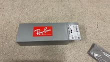 Load image into Gallery viewer, RAY-BAN RB2132 Black Frame Sunglasses New Wayfarer Unisex Green Lens Case NEW