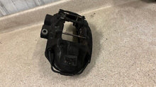 Load image into Gallery viewer, 15 19 Corvette C7 Z06 Front Right Left 6 Piston Brake Calipers Brembo Burnt