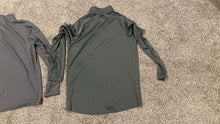 Load image into Gallery viewer, 2 Men's Under Armour Tech 2.0 Long Sleeve 1/2 Zip Heather Gray Size Medium