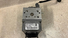 Load image into Gallery viewer, 2001 2004 Chevrolet C5 Corvette OEM ABS ANTI LOCK BRAKE PUMP MODULE 10306496 GM