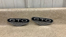 Load image into Gallery viewer, 2005 2006 Pontiac GTO Exterior Driver Passenger Fender Emblem Badge OEM 6.0L