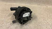 Load image into Gallery viewer, 12 15 Chevrolet Camaro ZL1 Intercooler Water Pump OEM GM 22901367 Used 46K