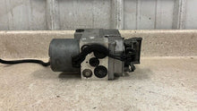 Load image into Gallery viewer, 2001 2004 Chevrolet C5 Corvette OEM ABS ANTI LOCK BRAKE PUMP MODULE 10306496 GM