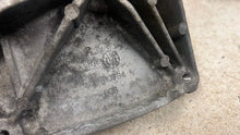 Load image into Gallery viewer, 10 15 Chevrolet Camaro SS Factory A/C Compressor OEM GM 22785353 Bracket AC 46K