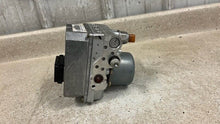 Load image into Gallery viewer, 06 12 Chevrolet Corvette C6 Anti Lock Brake Pump ABS Module OEM GM 15821730 NICE