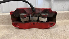 Load image into Gallery viewer, 05 13 Chevrolet Corvette C6 Z06 Front Brake Calipers 6 Piston Set Red Brakes OEM