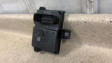 Load image into Gallery viewer, 13 14 Chevrolet Camaro SS Fuel Pump Control Module OEM GM 22874299 FSCM