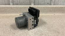 Load image into Gallery viewer, 12 15 Chevrolet Camaro SS ZL1 ABS Anti Lock Brake Pump Module GM 22914250 58K