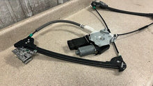 Load image into Gallery viewer, 05 13 Corvette C6 Z06 Front Driver Window Regulator Motor GM 25815795 Left 17K