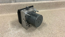 Load image into Gallery viewer, 2010 2013 Chevrolet Camaro SS ABS Brake Pump Module OEM GM 92246444 45K