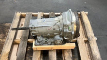 Load image into Gallery viewer, 97 04 C5 CORVETTE 4L60e AUTOMATIC TRANSMISSION ASSEMBLY GM OEM 81K 24211642