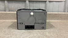 Load image into Gallery viewer, 07 13 Chevrolet Silverado Sierra Radio Stereo OEM GM 25782841 Audio CD Player