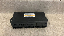 Load image into Gallery viewer, 1999 2000 Chevrolet Corvette C5 Driver Door Control Module Relay 10435191 LH GM