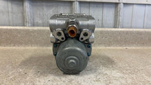 Load image into Gallery viewer, 06 13 Chevrolet Corvette C6 Anti Lock Brake Pump ABS Module OEM GM 25886839 21K