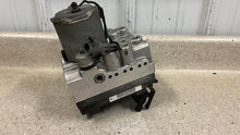 Load image into Gallery viewer, 97 00 C5 Corvette OEM ABS ANTI LOCK BRAKE PUMP MODULE 09356961 M CODE EBCM