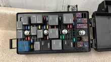 Load image into Gallery viewer, 2005 2007 Corvette C6 Engine Under Hood Fuse Box Block OEM GM 21996326 Z06 ZR1