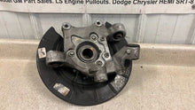 Load image into Gallery viewer, 10 15 Camaro SS ZL1 RH Passenger Side Rear Spindle GM Knuckle Hub Right 45K