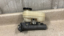 Load image into Gallery viewer, 05 08 Chevrolet Corvette C6 Brake Master Cylinder OEM GM 18016548 5K MILES!