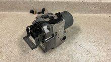 Load image into Gallery viewer, 2001 2004 Chevrolet C5 Corvette OEM ABS ANTI LOCK BRAKE PUMP MODULE 10306496 GM