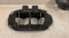 Load image into Gallery viewer, 15 19 Corvette C7 Z06 Front Right Left 6 Piston Brake Calipers Brembo Burnt
