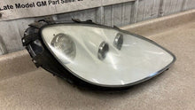 Load image into Gallery viewer, 05 13 C6 Corvette Z06 Passenger Headlight Assembly GM 20789680 White Right