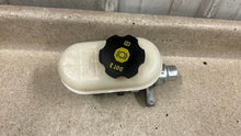 Load image into Gallery viewer, 09 13 Chevrolet Corvette C6 Brake Master Cylinder OEM GM 202390 3K MILES!