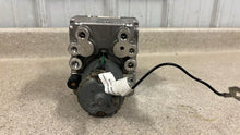 Load image into Gallery viewer, 97 00 C5 Corvette OEM ABS ANTI LOCK BRAKE PUMP MODULE 09356961 M CODE EBCM