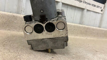 Load image into Gallery viewer, 97 00 C5 Corvette OEM ABS ANTI LOCK BRAKE PUMP MODULE 09356961 M CODE EBCM 55K