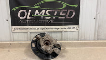 Load image into Gallery viewer, 10 15 Camaro SS RH Passenger Side Rear Spindle GM Knuckle Hub Right 92239046