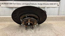 Load image into Gallery viewer, 10 15 Camaro SS ZL1 RH Passenger Side Rear Spindle GM Knuckle Hub Right