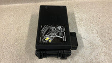 Load image into Gallery viewer, 2005 2007 Corvette C6 Engine Under Hood Fuse Box Block OEM GM 21996326 Z06 ZR1