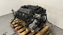 Load image into Gallery viewer, Dodge 6.4L 392 Hemi SRT8 Engine & 6 Speed Manual TR6060 Pullout 470HP 91K MILES