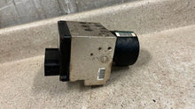 Load image into Gallery viewer, 07 10 Chevrolet Silverado 2500 3500 ABS Anti Lock Brake Pump OEM GM 25802684