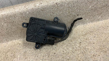 Load image into Gallery viewer, 15 23 Challenger Charger SRT Passenger Exhaust Valve Actuator 68505893AA Right