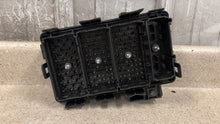 Load image into Gallery viewer, 2009 2013 Corvette C6 Engine Under Hood Fuse Box Block OEM GM 22739140 Z06 55K