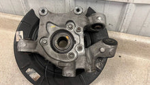 Load image into Gallery viewer, 10 15 Camaro SS ZL1 RH Passenger Side Rear Spindle GM Knuckle Hub Right 45K