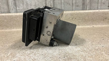 Load image into Gallery viewer, 12 15 Chevrolet Camaro SS ZL1 ABS Anti Lock Brake Pump Module GM 22914251 63k