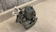 Load image into Gallery viewer, 1999 2000 C5 Corvette OEM ABS ANTI LOCK BRAKE PUMP MODULE 09360921 GM 57K MILES!