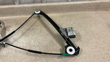 Load image into Gallery viewer, 05 13 Corvette C6 Front Passenger Window Regulator Motor OEM GM 25815796 5K RH