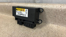 Load image into Gallery viewer, 2011 Chevrolet Camaro SRS Control Module Sensor OEM GM 13575448 14K SS