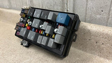 Load image into Gallery viewer, 2008 Corvette C6 Z06 Engine Fuse Box Block Assembly OEM GM 15940756 36K