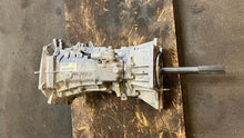 Load image into Gallery viewer, 06 13 Corvette C6 Z06 T-56 Manual Transmission TUET6614 GM 24235840 WARRANTY 21K