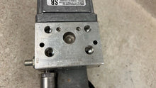 Load image into Gallery viewer, 2001 2004 Chevrolet C5 Corvette OEM ABS ANTI LOCK BRAKE PUMP MODULE 10306496 GM