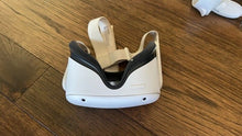 Load image into Gallery viewer, Oculus Meta Quest 2 128gb Controllers Headset Box White Tested Used