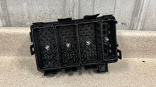 Load image into Gallery viewer, 2008 Corvette C6 Z06 Engine Fuse Box Block Assembly OEM GM 15940756 36K