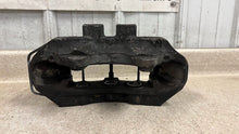 Load image into Gallery viewer, 15 19 Corvette C7 Z06 Front Right Left 6 Piston Brake Calipers Brembo Burnt