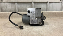 Load image into Gallery viewer, 2003 2004 C5 Corvette OEM ABS ANTI LOCK BRAKE PUMP MODULE PB Code 10331728