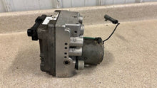 Load image into Gallery viewer, 97 00 C5 Corvette ABS ANTI LOCK BRAKE PUMP MODULE 09356961 M CODE PARTS ONLY!