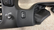 Load image into Gallery viewer, 05 13 Chevrolet Corvette C6 Z06 Convertible Gauge Cluster Speedometer Trim GM